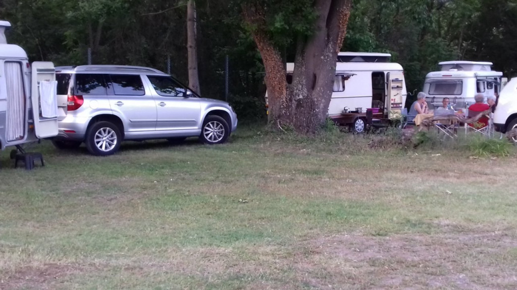 20190604_205030.jpg (193.65 Kio) Vu 11676 fois Camping "la cascade" à Tonnerre (89) Acsi