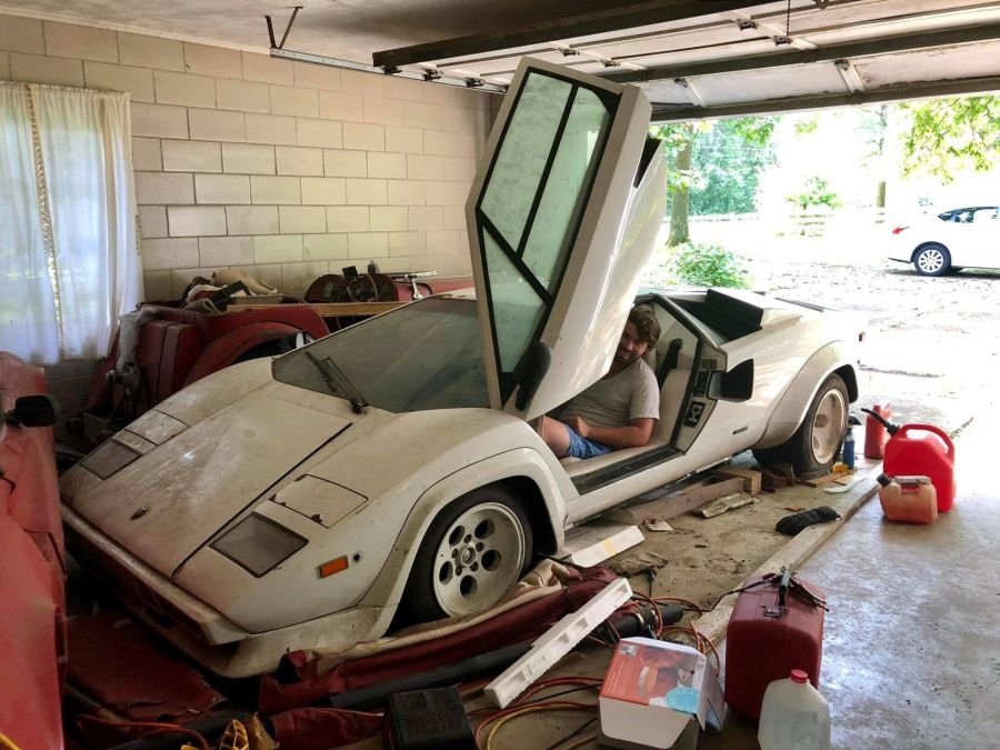 lamborghini-countach-barn-find_1.jpg