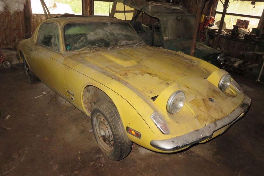 lotus-elan.jpg