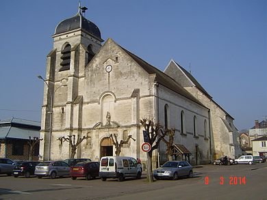 Aix-en-Othe_-_L'église_(2).JPG