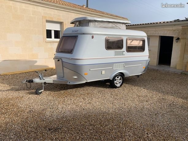 ambares et lagrave.jpg