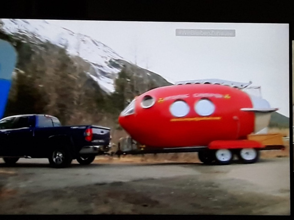 caravane fusée.jpg