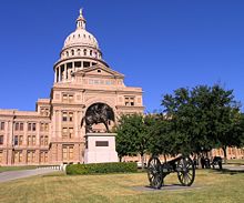 220px-Canon_and_Ranger_monument_in_front_of_Texas_State_Capitol.jpg