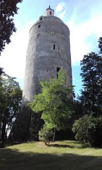 tour_chateau_auneau_thumb200x333.jpg