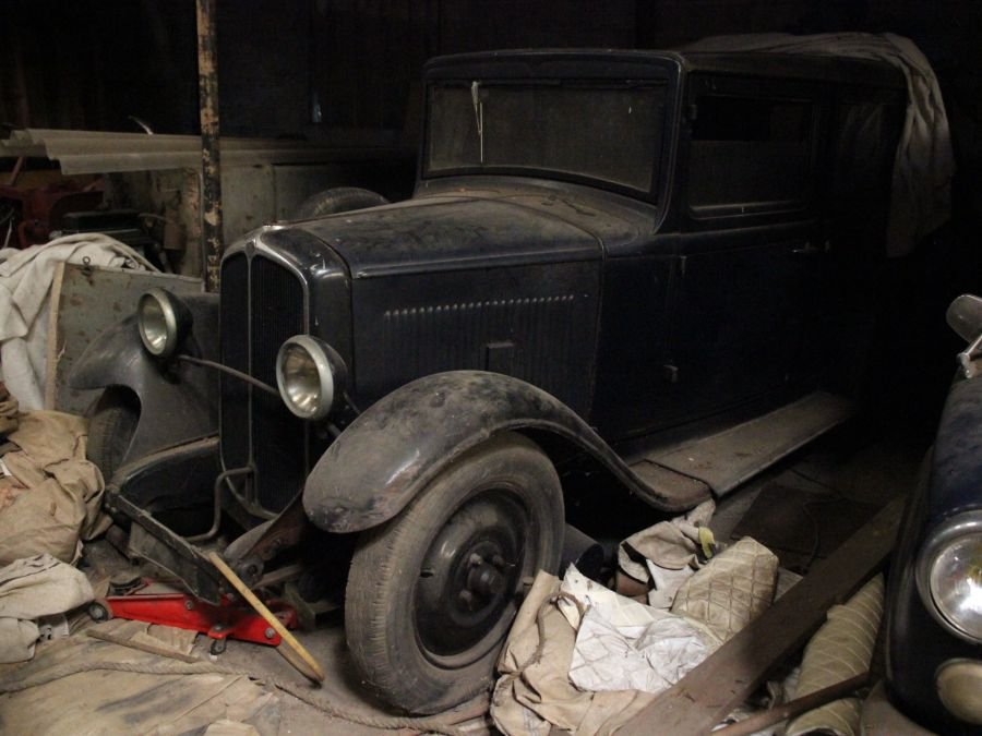 Renault primaquatre KZ8 1932.jpg