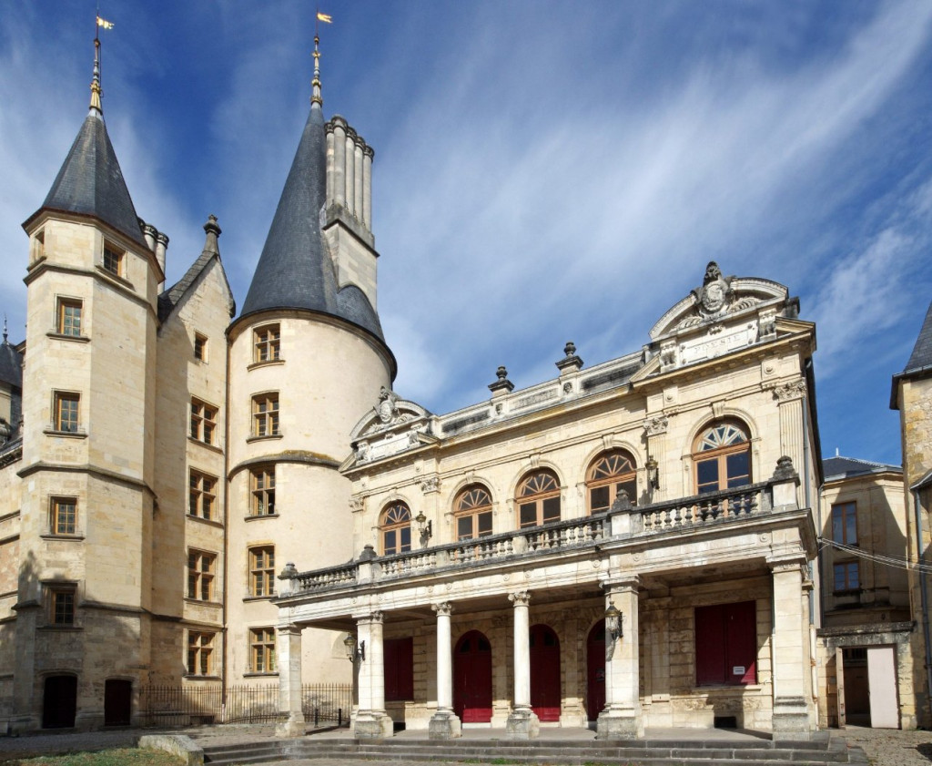 Theatre-de-Nevers-Daniel-Jolivet-2048x1681.jpg