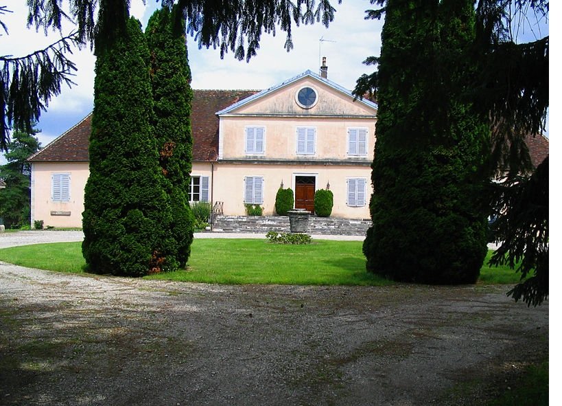 Pesmes chateau forges.jpg
