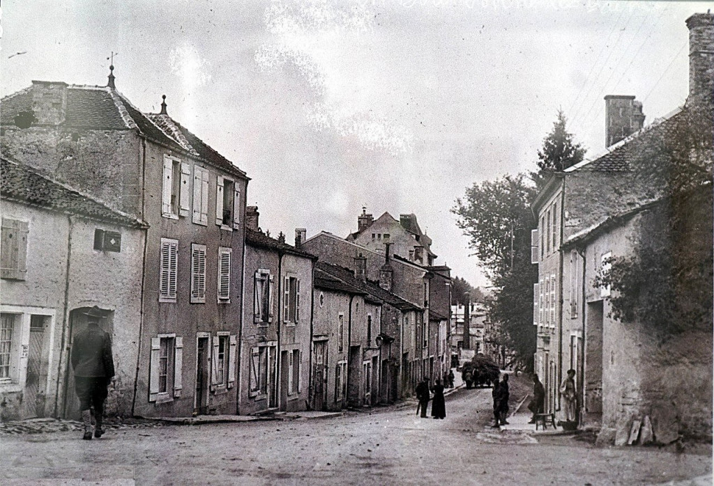 1280px-Bourbonne_QG_de_la_92_DI_30865.jpg