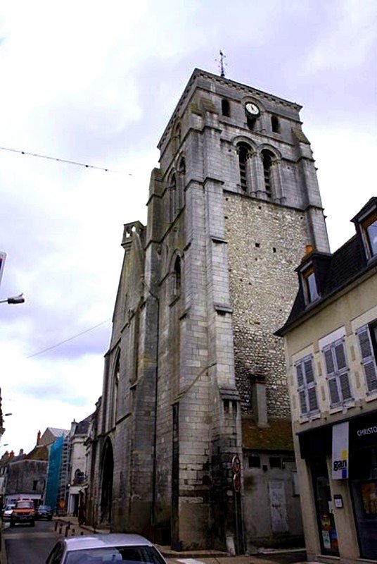 Cosne église.jpg