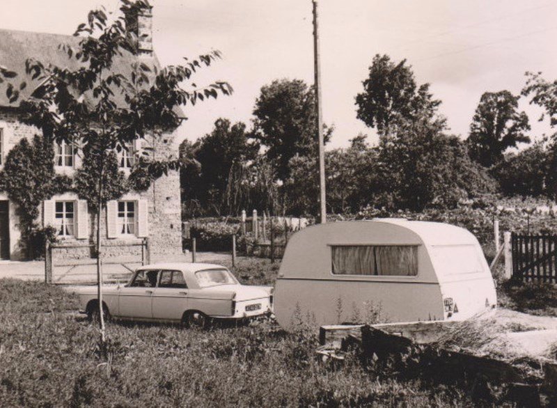 C 404 et STERCKEMAN.jpg