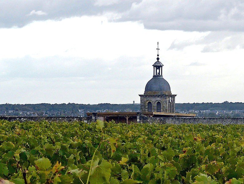 VOUVRAY église.jpg