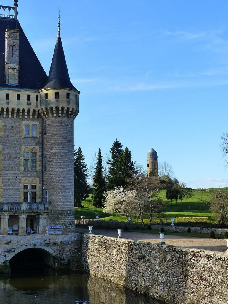 La Clayette chateau.jpg