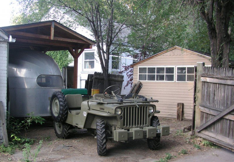 Airstream jeep.jpg