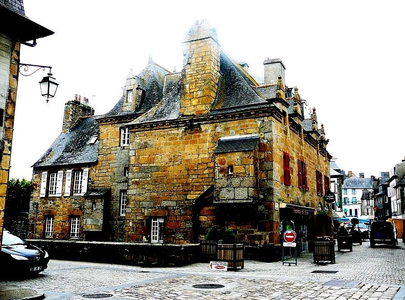 Landerneau maison pont.jpg