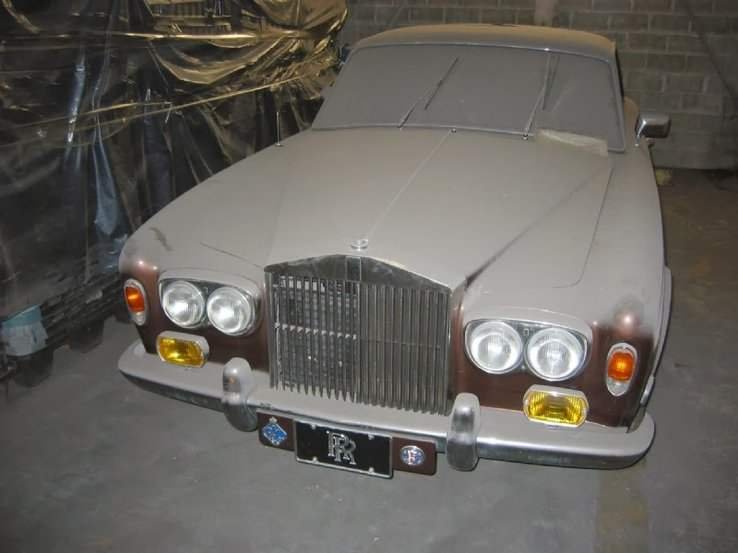 rolls-royce-corniche.jpg