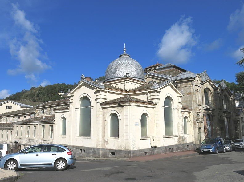 La Bourboule thermes.jpg