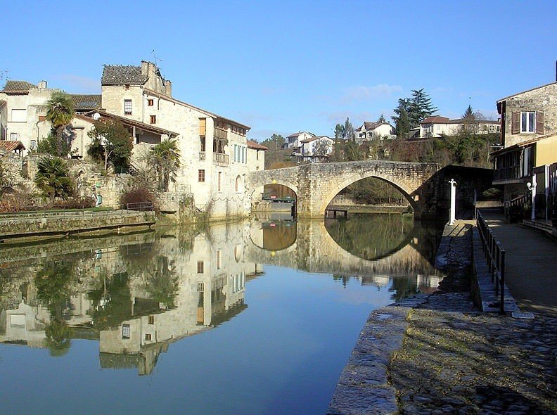 Nerac pont vieux.jpg