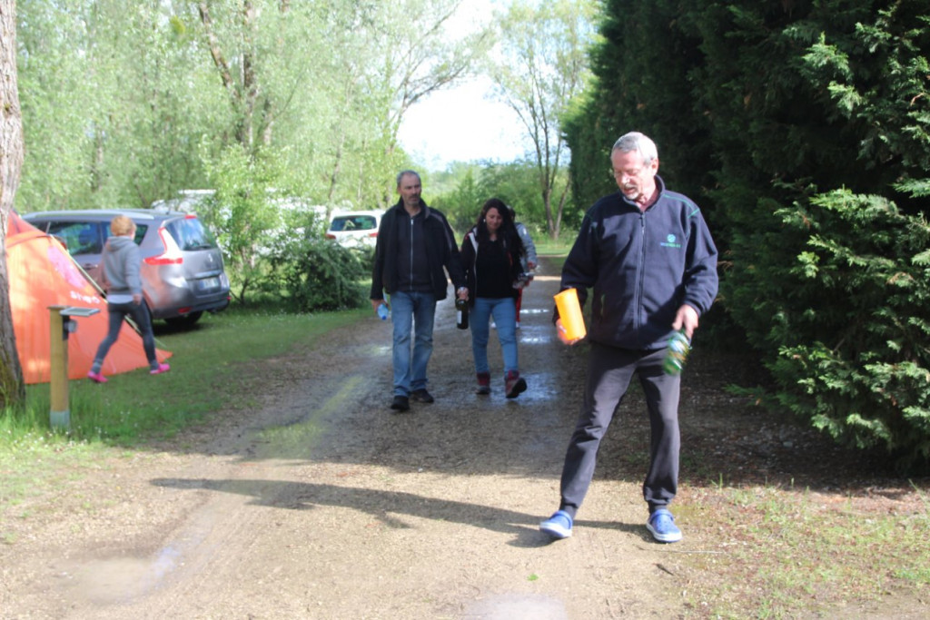 Qui est-ce qui fait l'idiot hein???