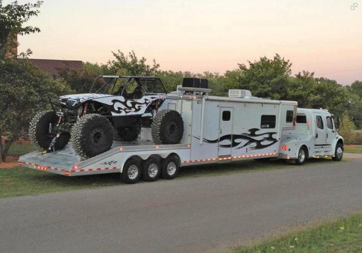 Caravane semi remorque et 4x4.jpg