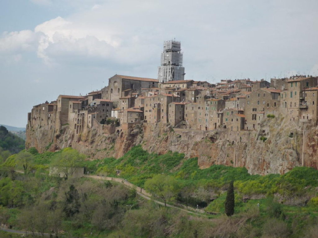Pitigliano en maremme village qui semble hors du temps