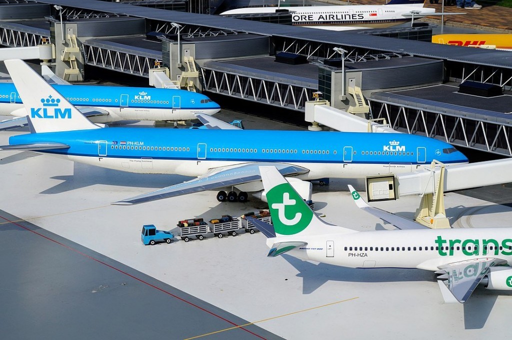 Schipol.jpg (191.86 Kio) Vu 10440 fois MADURODAM