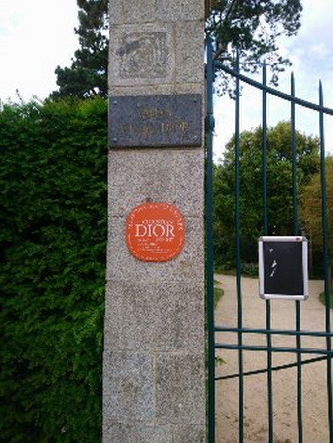 1657555806733 (Copier).jpg